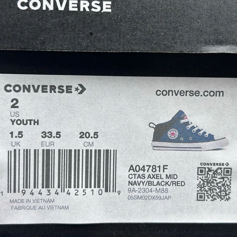 Converse Chuck Taylor All Star Youth Boy's Slip on Shoes Size 2 Navy Blue-Black